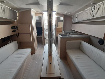 Zeilboot Beneteau Oceanis 38.1 · 2023 · TRITON (1)