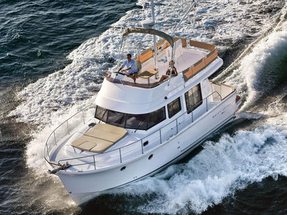 Bateau à moteur Beneteau Swift Trawler 34 · 2012 (réarmé 2012) · SWIFT TRAWLER 34 (1)