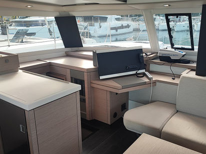 Catamarán Fountaine Pajot Astrea 42 · 2022 · Reina (1)