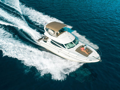 Barco a motor Jeanneau Prestige 42 · 2010 (0)