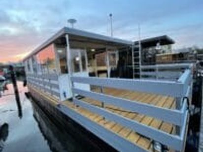 Houseboat Custom Built · 2021 · Paul (1)