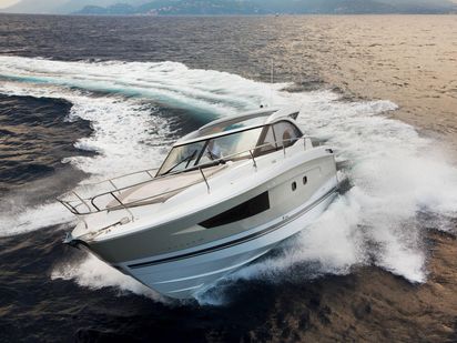 Bateau à moteur Jeanneau Leader 36 · 2019 · Leader 36 (1)