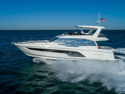 Bateau à moteur Prestige 590 Fly · 2021 (0)