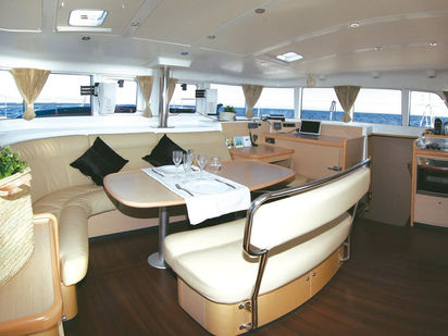 Catamaran Lagoon 440 · 2010 · Atlantis (1)