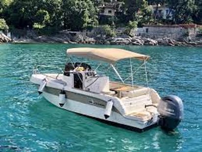 Barco a motor Hampton Seacode 670 · 2011 (reacondicionamiento 2017) · SEACODE (1)