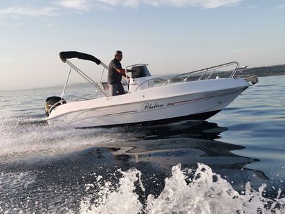 Barco a motor Bluline 19 Open · 2023 (reacondicionamiento 2023) · Boat 1 (1)