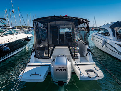 Motorboat Beneteau Antares 8 · 2017 (0)