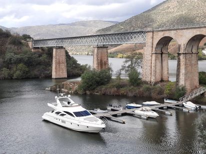 Motorboot Azimut 62 · 2002 (Umbau 2011) · Azimut at Douro (0)