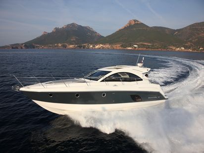 Bateau à moteur Monte Carlo 4 · 2019 (0)