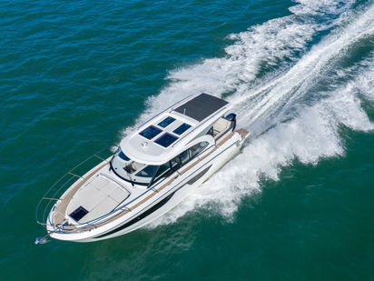 Bateau à moteur Beneteau Antares 11 OB · 2022 (0)