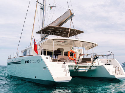 Catamarano Lagoon 450 F · 2017
