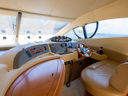 Barco a motor Azimut 50 · 2010 (reacondicionamiento 2020) · MEL (0)