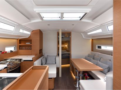 Żaglówka Jeanneau Sun Odyssey 410 · 2022 · Naoussa (1)