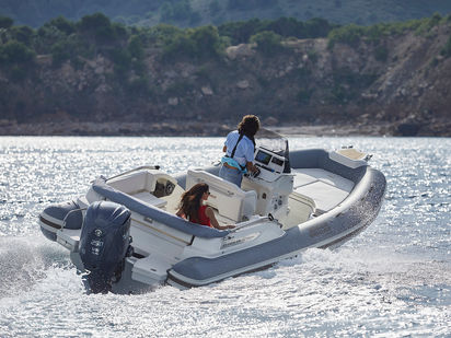 Bateau semi-rigide Jokerboat Clubman 22 · 2023 · Joker Boat Clubman 22 Plus (1)