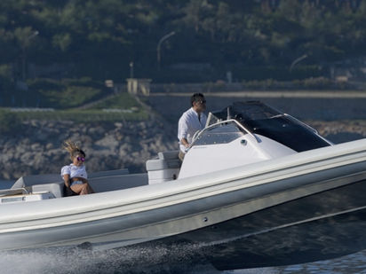 Bateau semi-rigide Magazzu M-11 Coupe · 2016 (0)