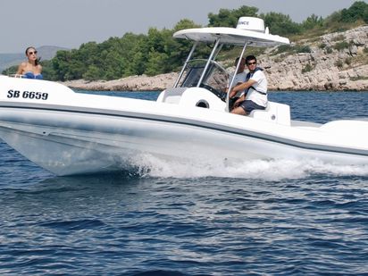 Bateau semi-rigide Marlin 298 · 2019 · Marlin 298 (1)