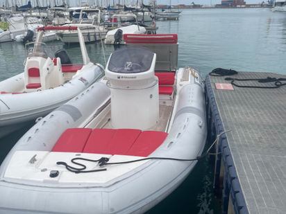 Bateau semi-rigide Custom Built · 2022 · PIrelli (0)