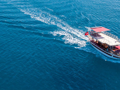 Barco a motor Custom Built · 2000 (reacondicionamiento 2023) · VITAMIN SEA (1)