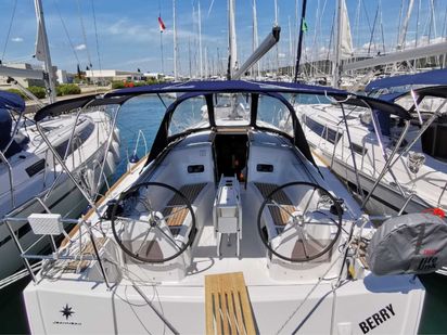 Voilier Jeanneau Sun Odyssey 349 · 2019 (0)