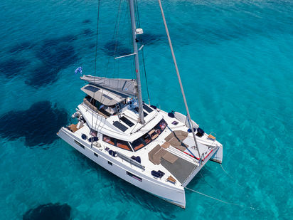 Catamarano Nautitech 46 Fly · 2019 · Exhibit A (a/c , water maker, teak deck) (0)