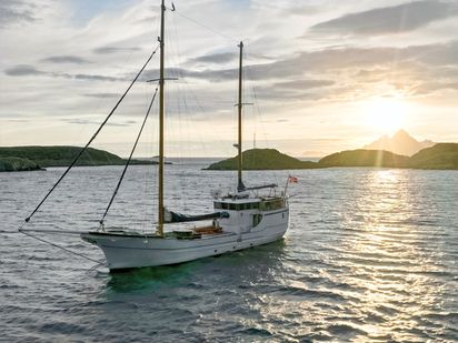 Velero Custom Built · 1991 · Stella Oceana (0)