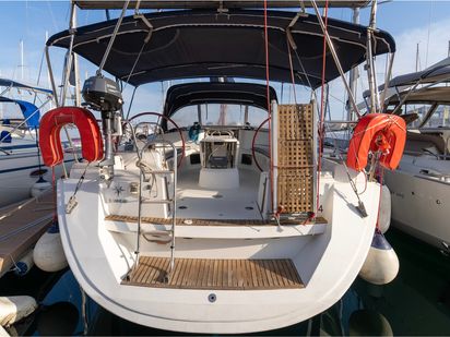 Żaglówka Jeanneau Sun Odyssey 44I · 2010 · Beethoven ( with Bowthruster ,Solar Panels) (0)