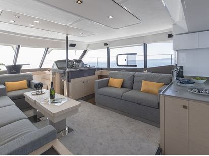 Catamaran Fountaine Pajot MY6 · 2022 · EMY6 - Skippered (1)