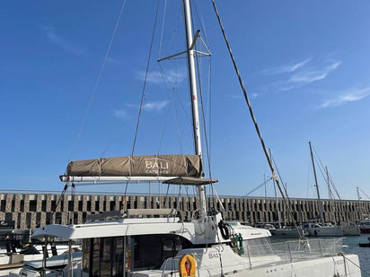 Catamaran Bali Catspace · 2020 · Steady Streamer (1)