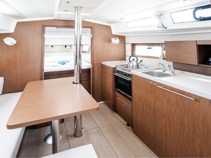 Voilier Beneteau Oceanis 38.1 · 2023 · Meli - Comfort line (1)