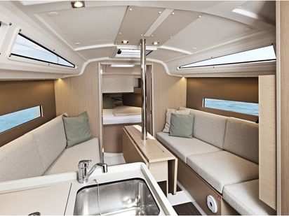 Barca a vela Beneteau Oceanis 30.1 · 2024 · Lima (1)