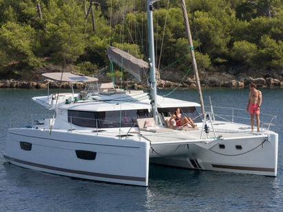 Catamaran Fountaine Pajot Helia 44 · 2018 · Knyps (0)