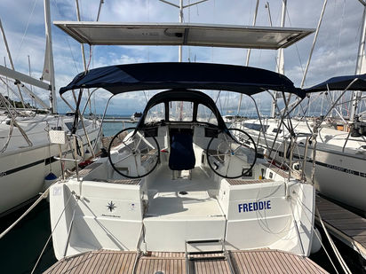 Sailboat Jeanneau Sun Odyssey 389 · 2019 · Freddie (0)