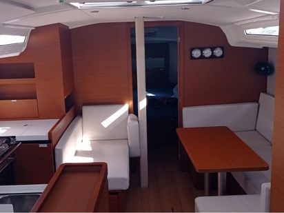 Segelboot Jeanneau Sun Odyssey 410 · 2022 · Verdejo (Majorca) (1)