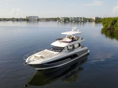 Motorboat Prestige 590 Fly · 2021 · La Dolce Vita II (0)