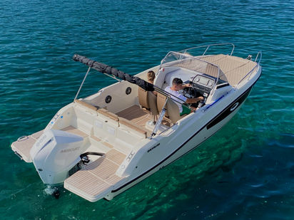 Lancha motora Quicksilver 675 Sundeck · 2023 · Quicksilver 675 Sundeck (0)