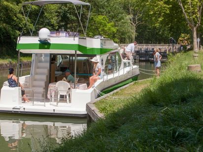 Hausboot Nicols Quattro Fly C Green · 2022 · SAVERNE (1)