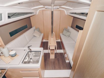 Voilier Beneteau Oceanis 30.1 · 2021 · REEF (1)