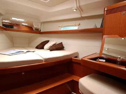 Sailboat Beneteau Oceanis 40 · 2008 (0)