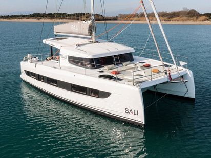 Catamarán Bali Catsmart · 2024 · First Whisper (1)