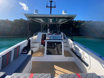 Motorboot Saver 341 · 2022 (refit 2024) · Ohana (0)