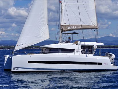 Catamaran Bali 4.1 · 2019 · WEEsail - Water maker, Solar Panel (0)