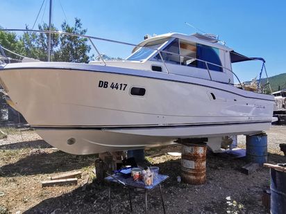 Imbarcazione a motore Beneteau Antares 750 · 2000 (refit 2022) · Pomalo (0)