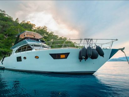 Barco a motor Custom Built · 2023 · Golden Blue (0)