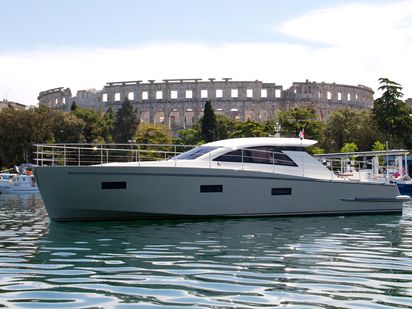 Motorboat cyrus 13.8 Hardtop · 2012 (0)