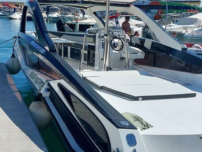 Bateau à moteur Custom Built · 2015 · Para 36S (1)