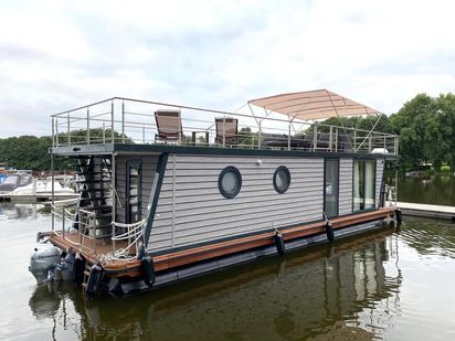Houseboat WOMA D-13 · 2022 · Juno (1)