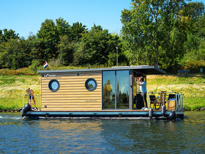 Houseboat Custom Built · 2020 (0)