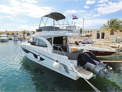 Bateau à moteur Beneteau Antares 11 OB FLY · 2022 · Solis (0)