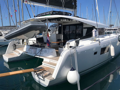 Catamaran Lagoon 42 · 2021 · FIND US (0)