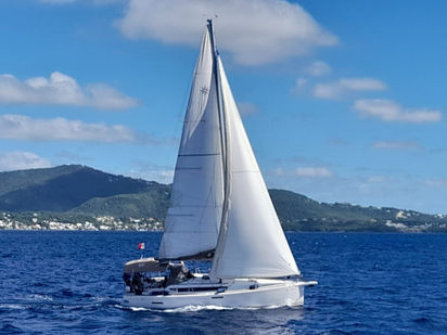 Sailboat Jeanneau Sun Odyssey 389 · 2020 · Algol (0)